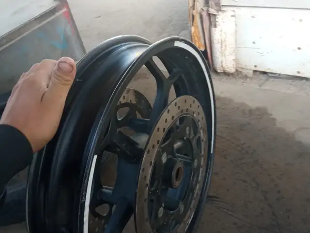 Диски R17, Ваҳдат