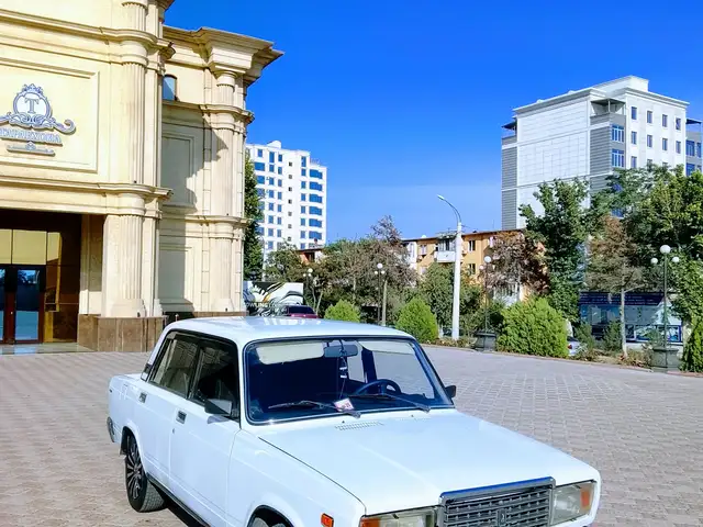 Lada (ВАЗ) 2107