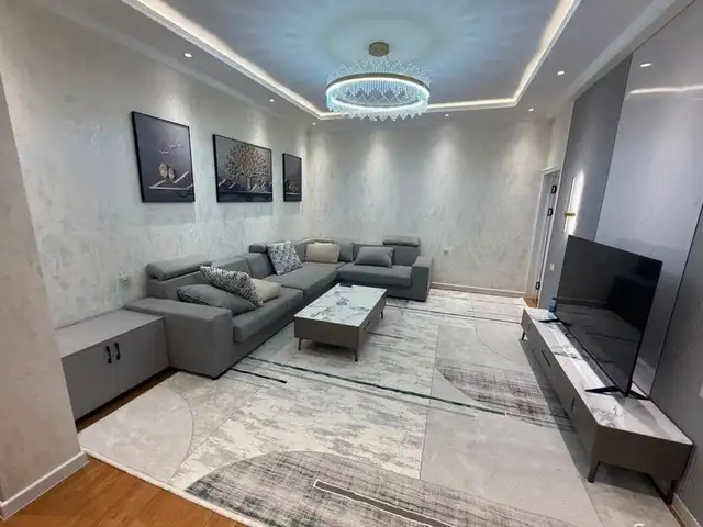 3-комн. квартира, 3 этаж, 105м², голубой экран, Душанбе