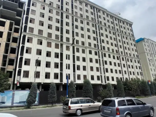 2-комн. квартира, 12 этаж, 52м², Карасинка, Ваҳдат