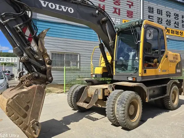 Экскаватор EW145B prime, Худжанд