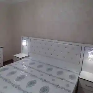 Кровать с тумбочками, Душанбе