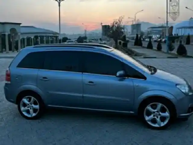 Амортизатор на Opel Zafira B, Худжанд