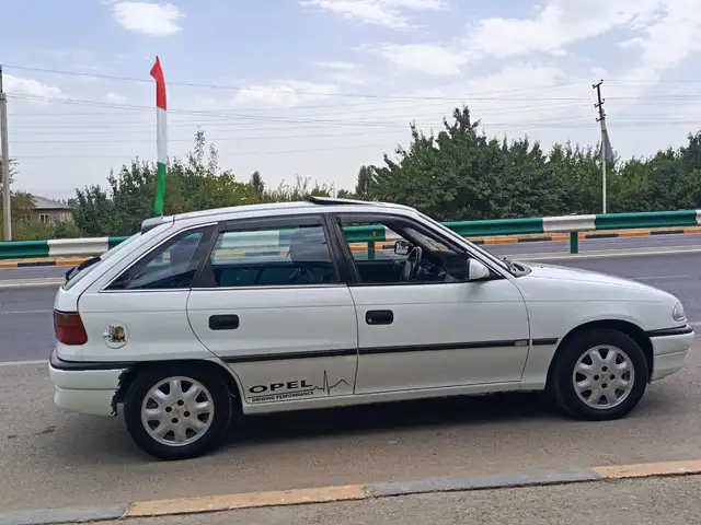 Opel Astra F