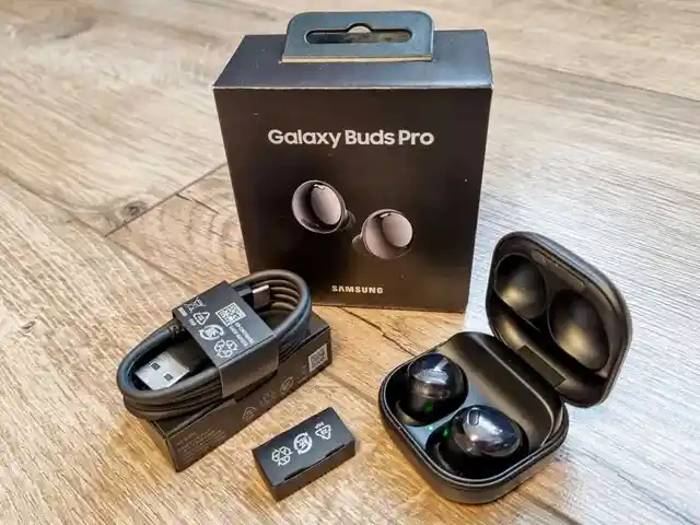 Беспроводные наушники Samsung Galaxy Buds Pro, Душанбе