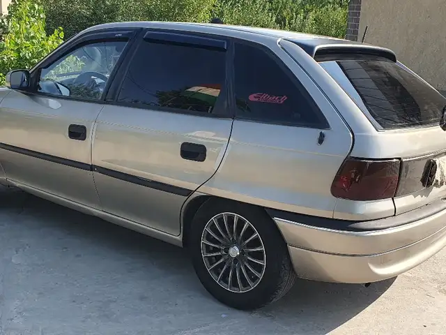 Opel Astra F