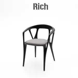Стулья, Душанбе