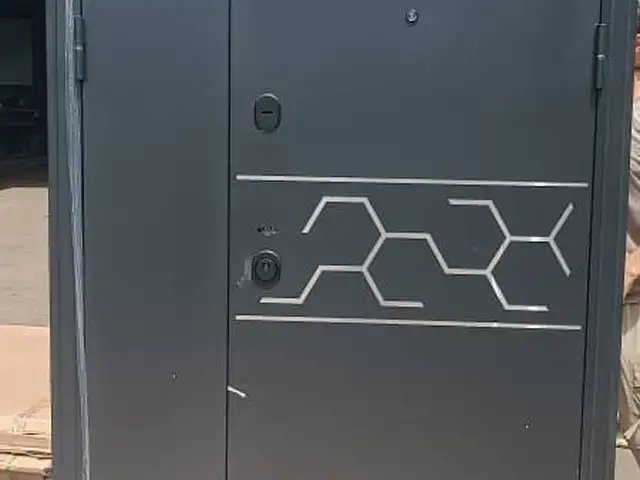 Входная дверь, Душанбе