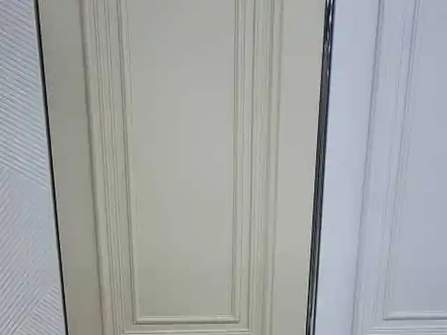 Дверь Багет, Душанбе