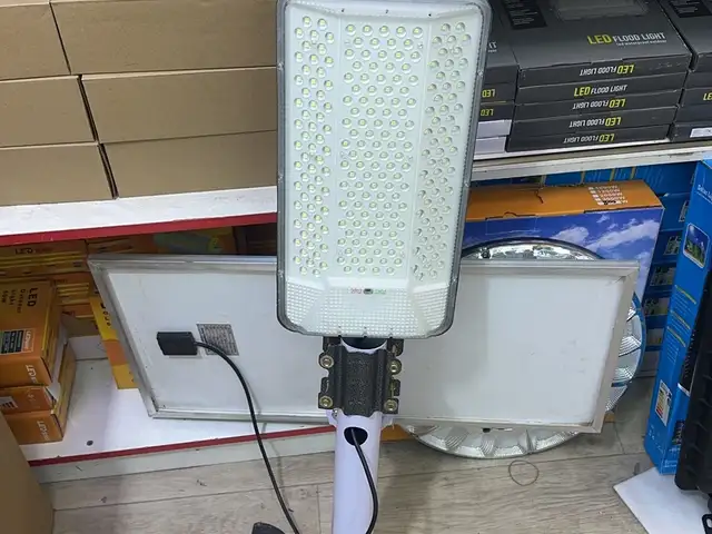 Прожектор Solar 400 w, Хуҷанд