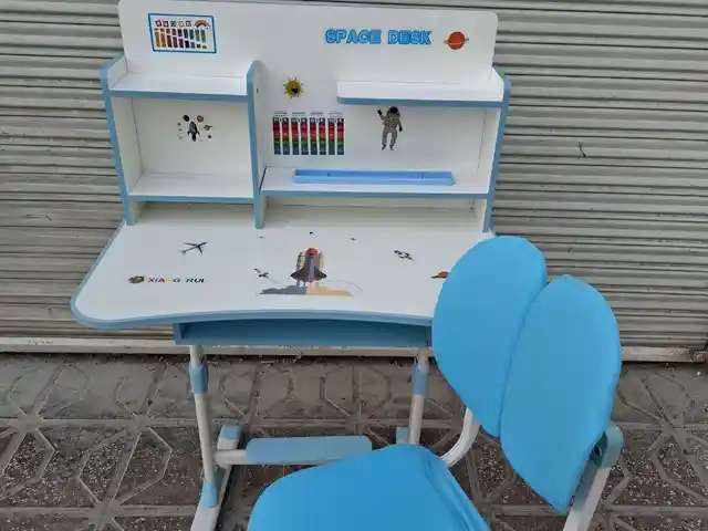 Детская парта и стул, Хуҷанд