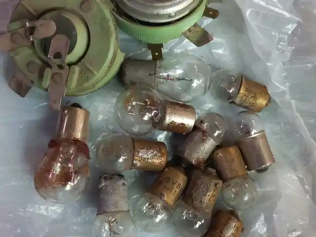 Лампочки 6 вольтовые, Душанбе