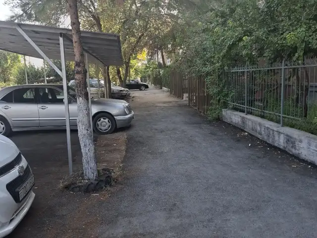 3-комн. квартира, 3 этаж, 60 м², 33мкр, Худжанд