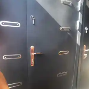 Железная дверь, Душанбе