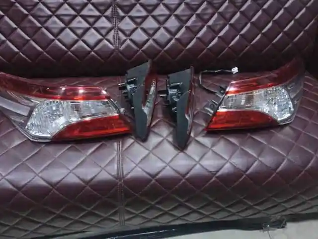 Задние фары от Toyota Camry 6, Душанбе