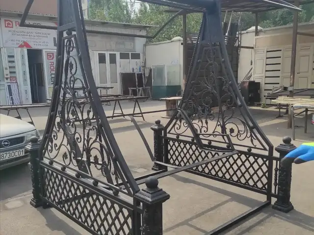 Качели, Душанбе