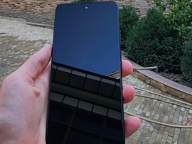 Samsung Galaxy S26 Ultra, Исфара