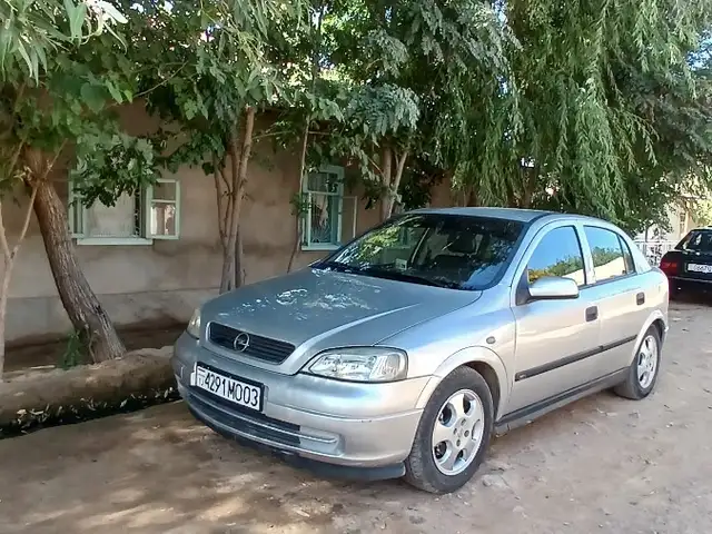 Opel Astra J