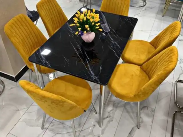 Стол и стулья, Душанбе