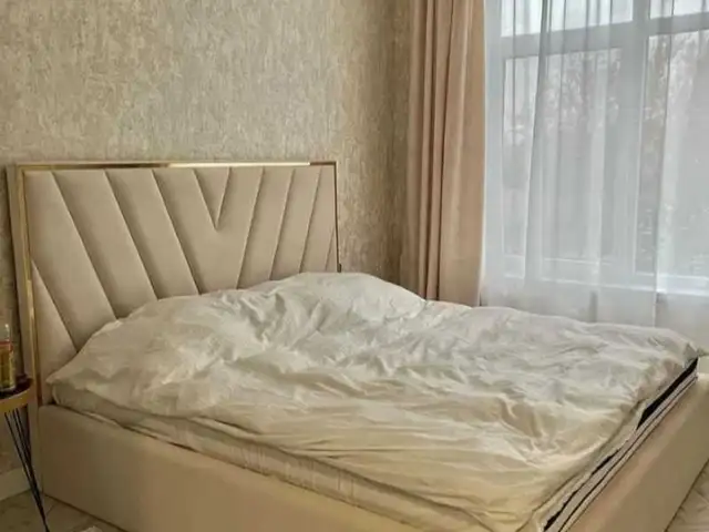 Кровать, Бохтар (Курғон-Теппа)