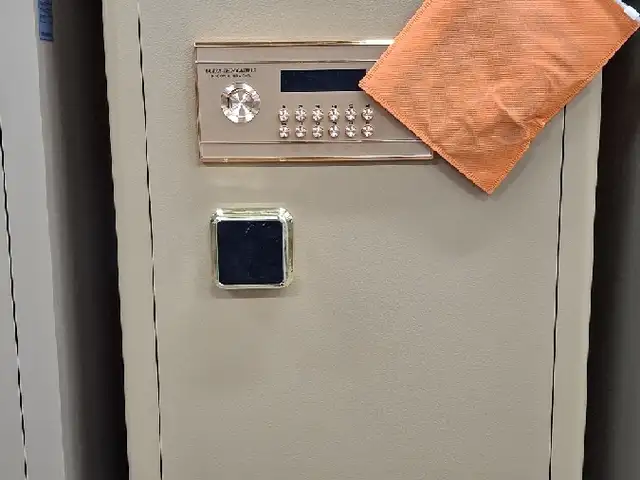 Сейф, Душанбе