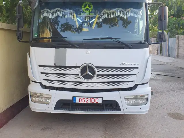 Бортовой грузовик Mercedes-Benz Atego, 2014, Бохтар (Курғон-Теппа)