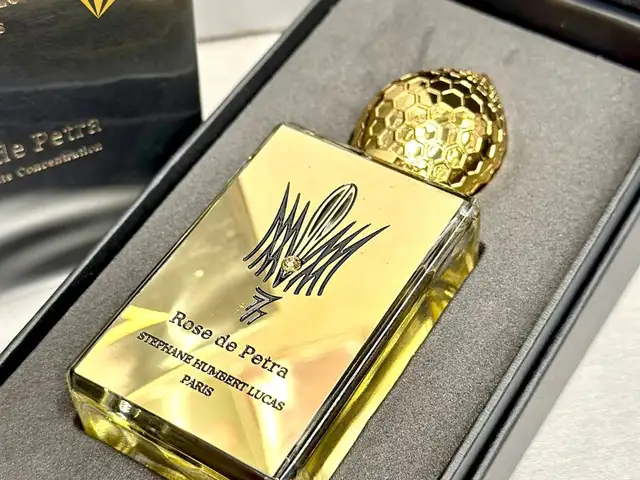 Духи 777 Rose de Petra, Душанбе