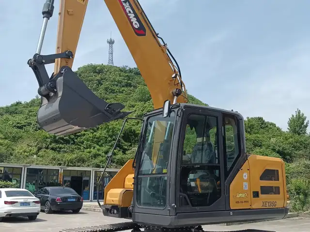Экскаватор XCMG XE135G, Душанбе