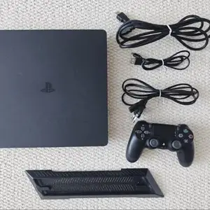 Bгровая приставка Sony PlayStation 4 Slim, Душанбе
