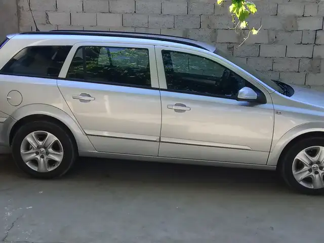 Opel Astra H
