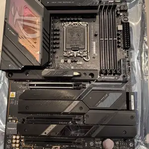 Материнска плата ASUS ROG Strix Z790-E Gaming WIFI LGA 1700, Душанбе
