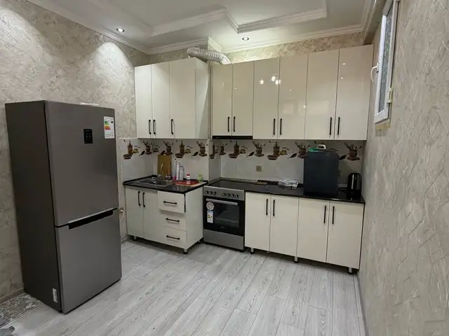 2-комн. квартира, 6 этаж, 66 м², 33 мкр, Душанбе