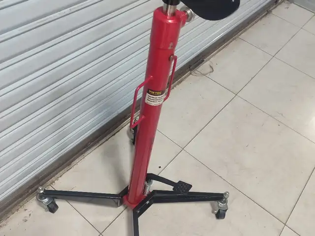 Домкрат, Душанбе