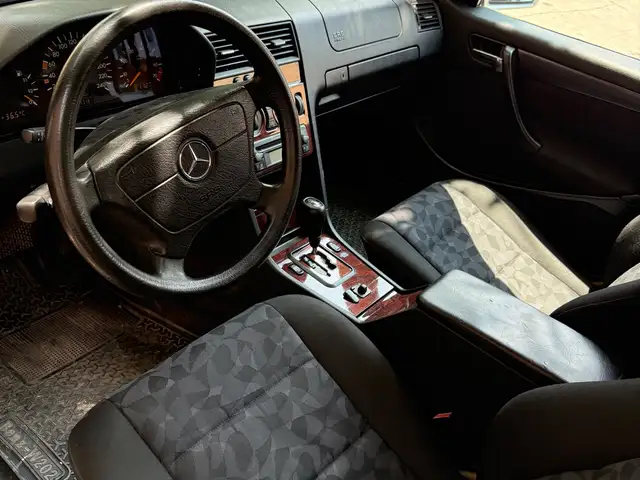 Салон комплект для Mercedes-Benz, Худжанд