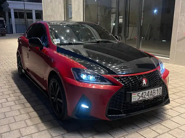 Lexus IS series