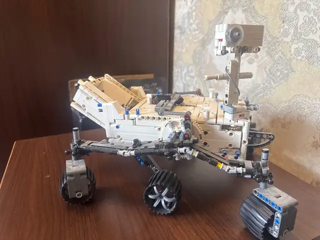 Cобранная модель Lego, Душанбе