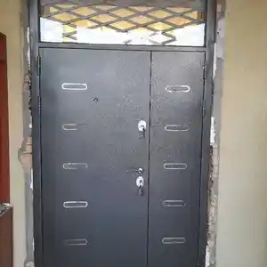 Дверь, Душанбе