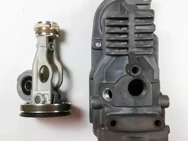 Целиндр и поршень пневмо Mercedes-Benz W221, Душанбе