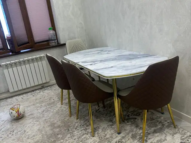 Стол и стул, Душанбе