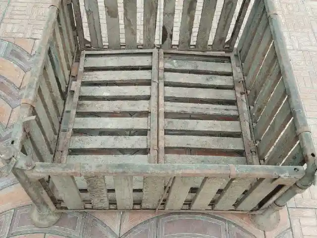 Ящик для фруктов, Худжанд