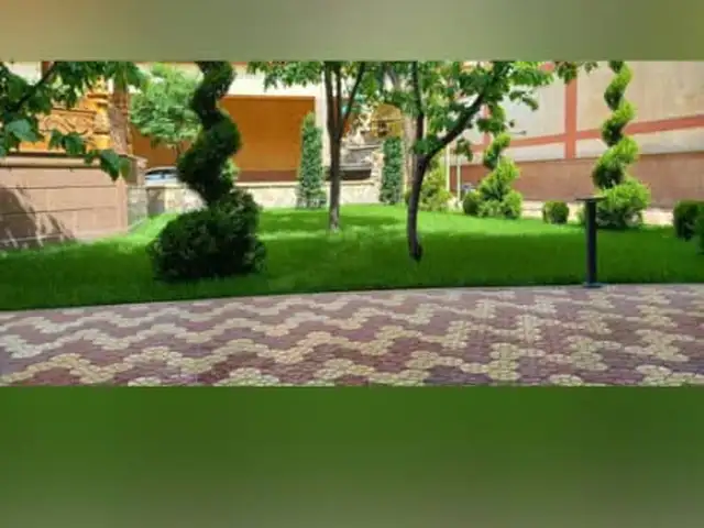 Газон, Хуҷанд
