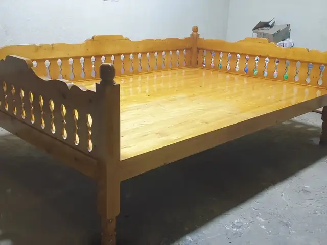 Тапчан 2 ба 3, Хуҷанд