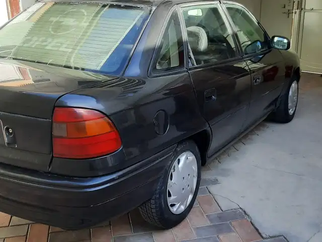 Opel Astra F