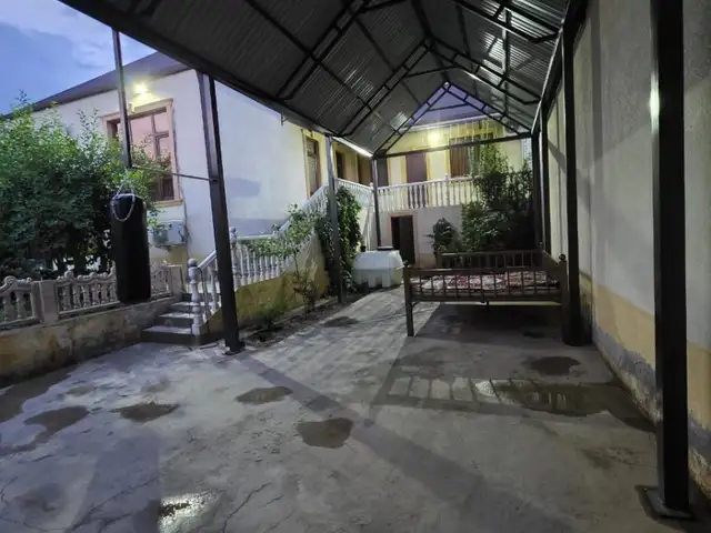 1-этажный, 5 комнатный дом, 250 м², 28 мкр, Хуҷанд