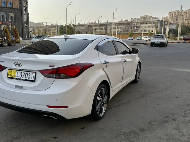 Hyundai Avante, 2015, Душанбе - 9