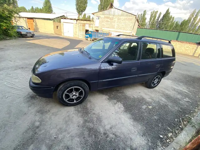 Opel Astra F