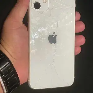 Apple iPhone 11, 128 gb, White, Ваҳдат