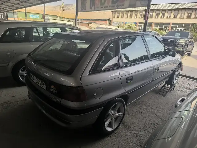 Opel Astra F