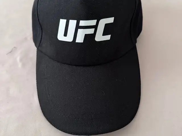 UFC кепка, Душанбе