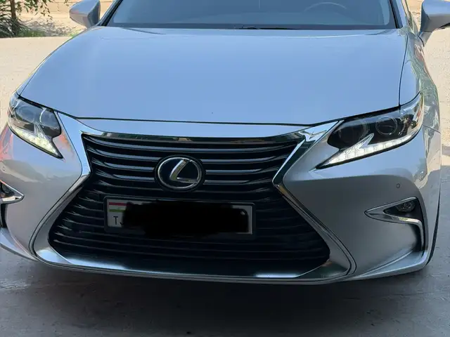 Lexus ES series